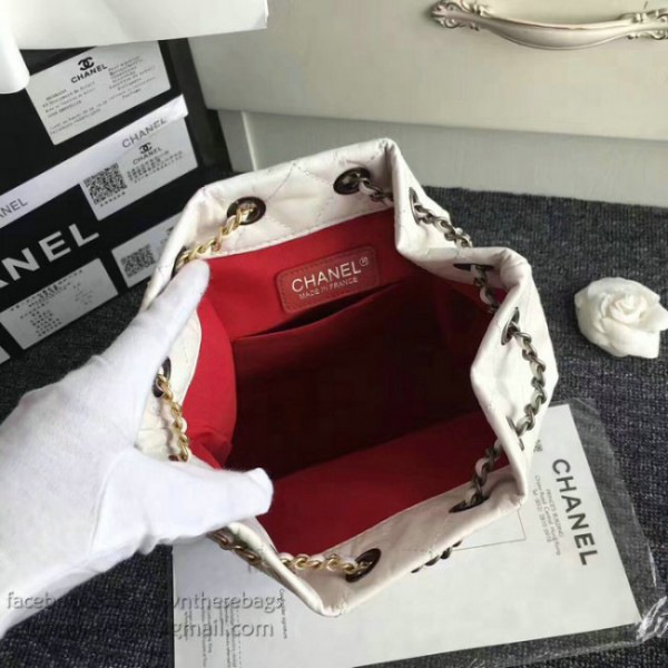 Ch**el