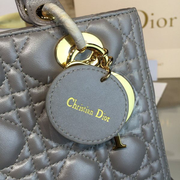 lady D10r 1643 24cm x 10cm x 20cm