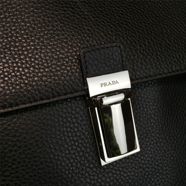 Pra*a cortex shoulder bag z3889 26cm x 7.5cm x 27cm