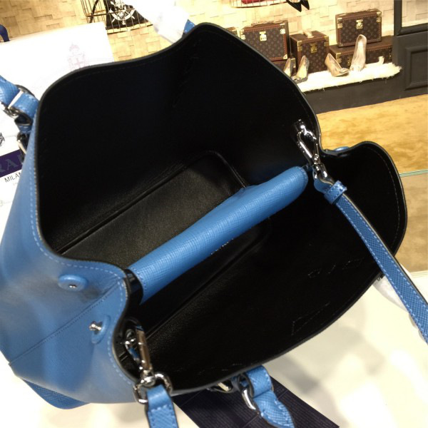 Pra*a cortex double medium bag z4088 33cm x 13cm x 24cm