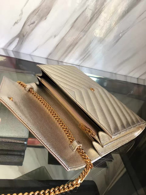 Y51 envelope chain wallet 5088 22cm x 5.5cm x 13.5cm