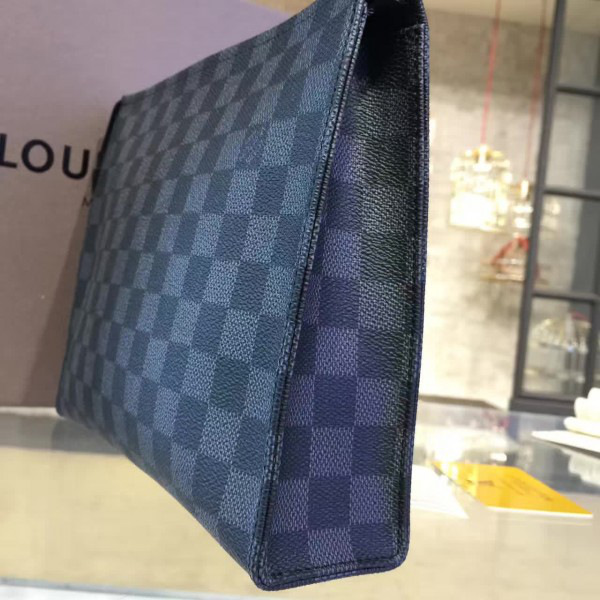 l0vis Vvtt0n toiletry cohotbag  pouch 26 m47542