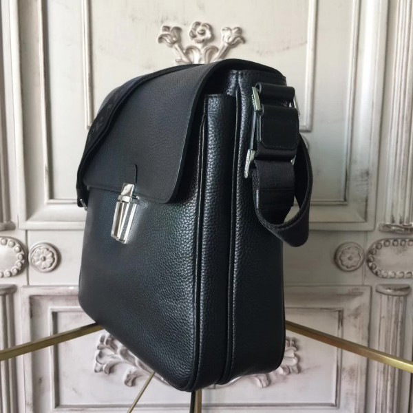 Pra*a leather briefcase 4327 26.5cmx9cmx27.5cm
