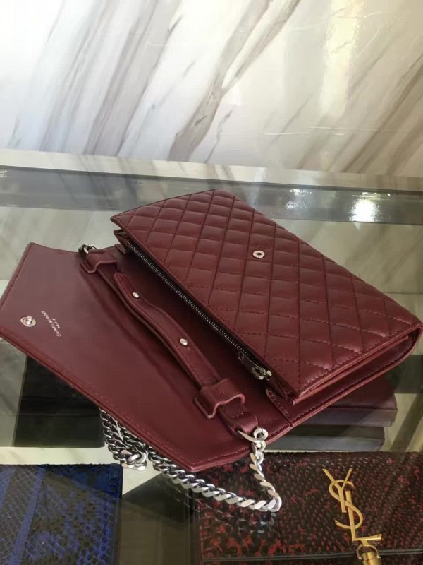 Y51 envelop satchel wine red 5137 22cm x 5.5cm x 13.5cm