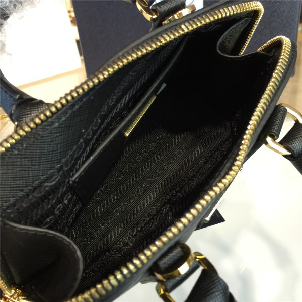 Pra*a promenade bag 3897 18cm x 8cm x 12.5cm