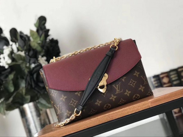 l0vis Vvtt0n saint cohotbag placide bordeaux