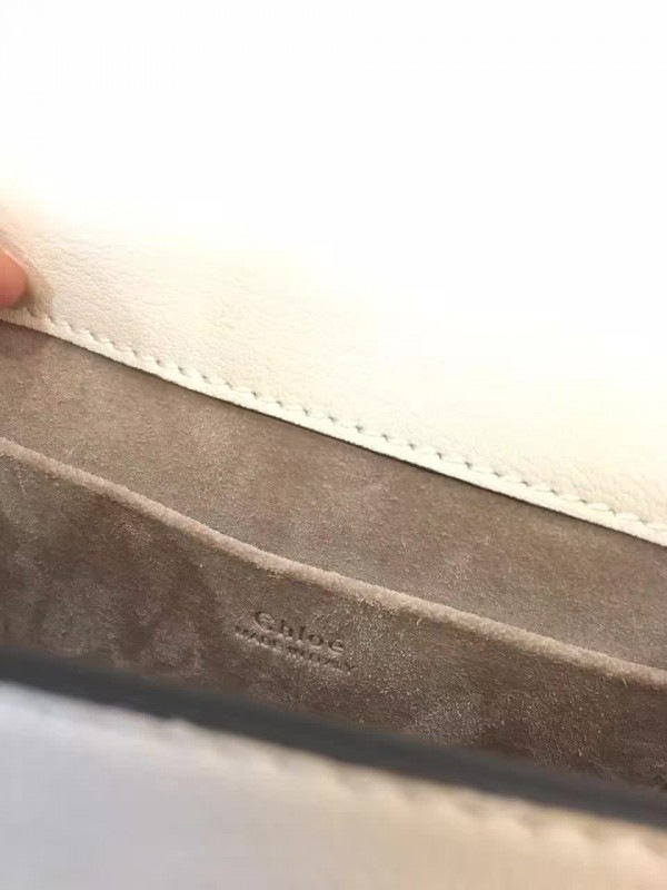 Ch10e leather nile z1333 19.5cm x 6.5cm x 16cm