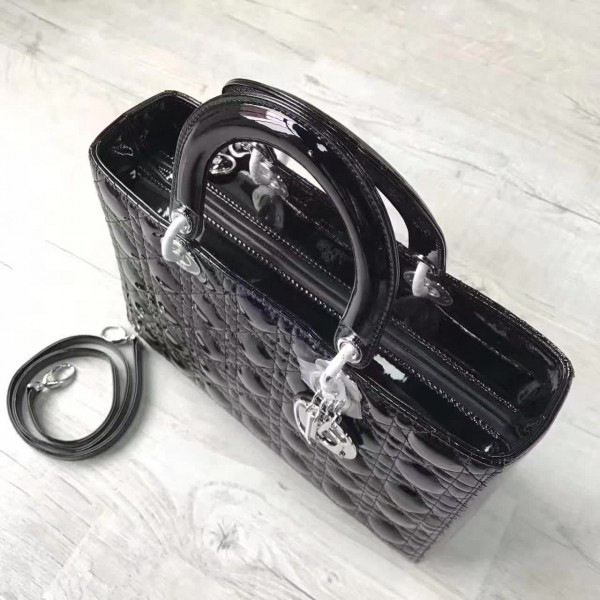 cohotbag lady D10r 1591