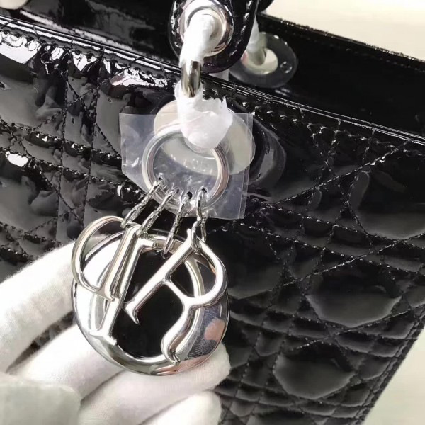 cohotbag lady D10r 1591