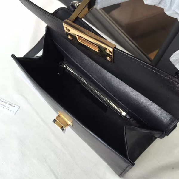 Ba1en*iaga shoulder bag_5464_24cm x 20cm x 10cm