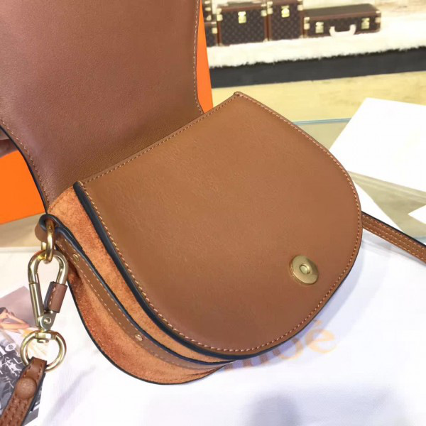 Ch10e leather nile z1339 19.5cm x 6.5cm x 16cm