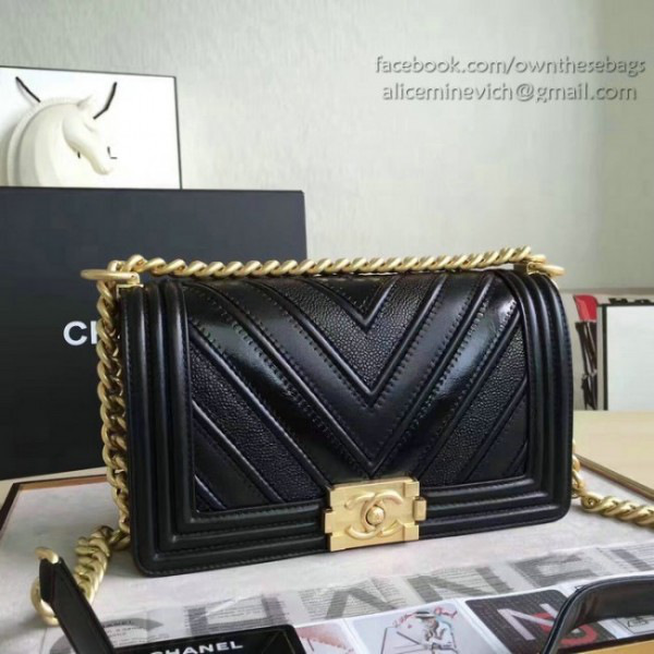 Ch**el chevron quilted medium boy bag black