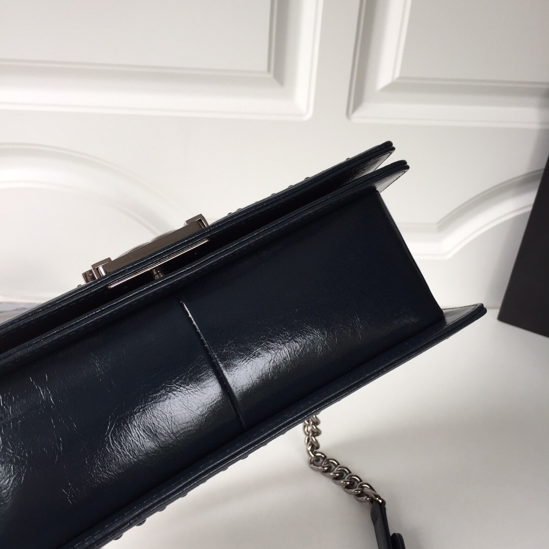 Ch**el wrinkled calfskin dark blue gold hardware 25cm