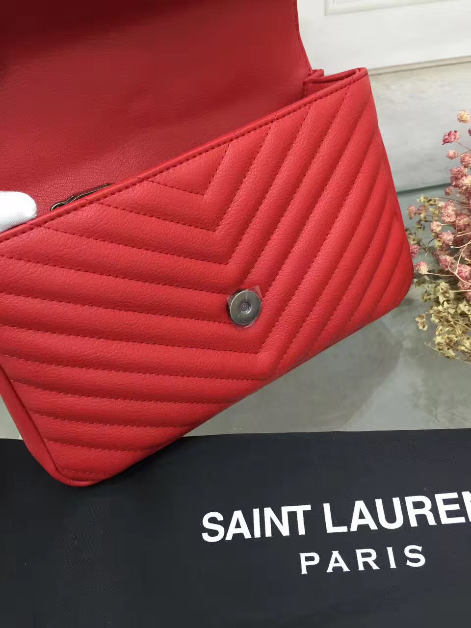 Y51 female bag 26608 red medium 24*20*8.5 cm