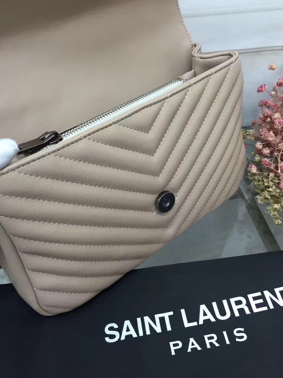 Y51 handbag 26608 apricot medium 24*20*8.5 cm