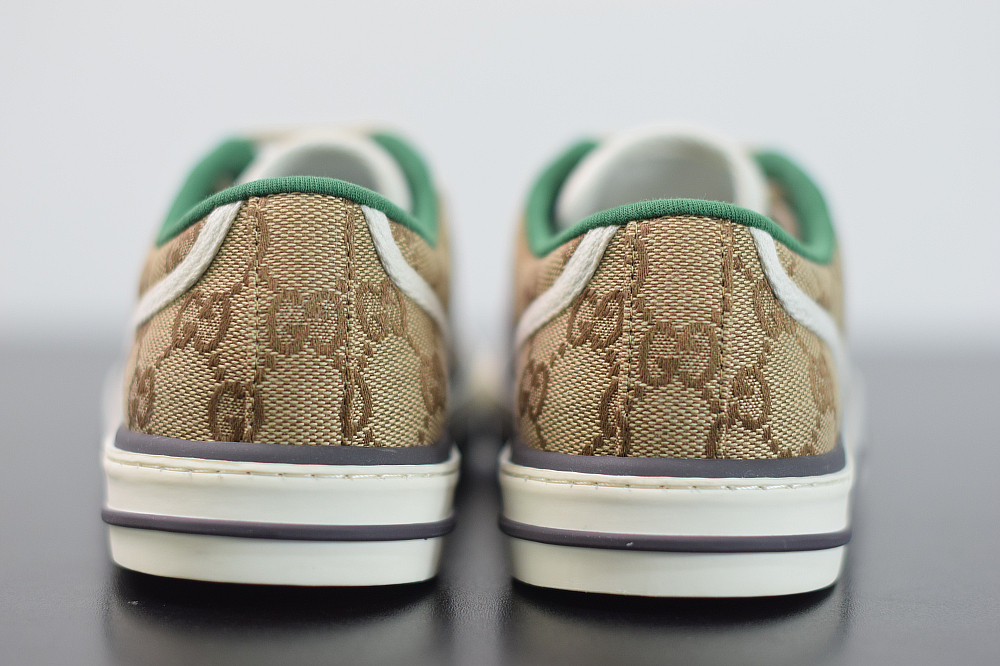 Gvc*1 sneakers