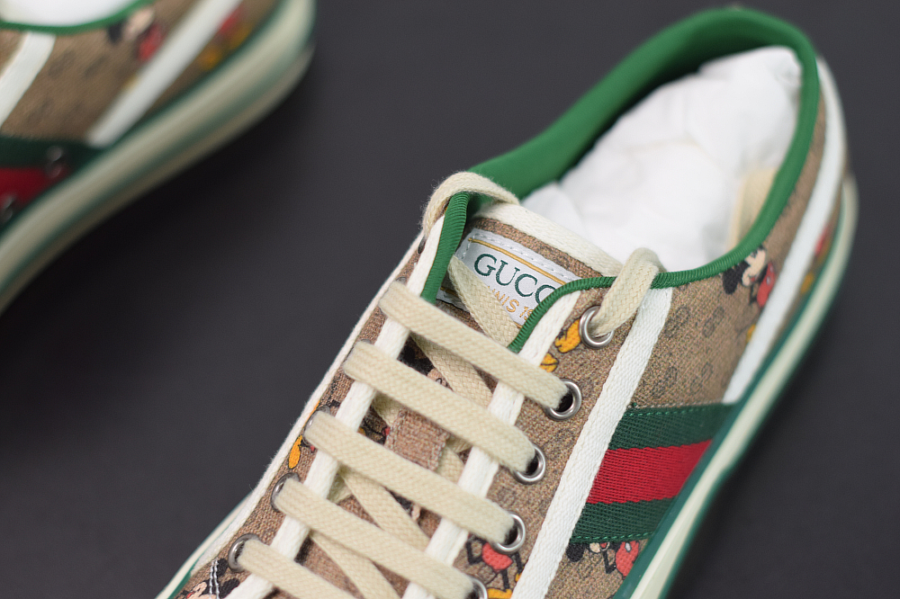 Gvc*1 sneakers mickey