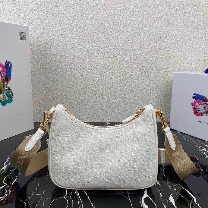 Pra*a hobo white 23*17*6.5cm