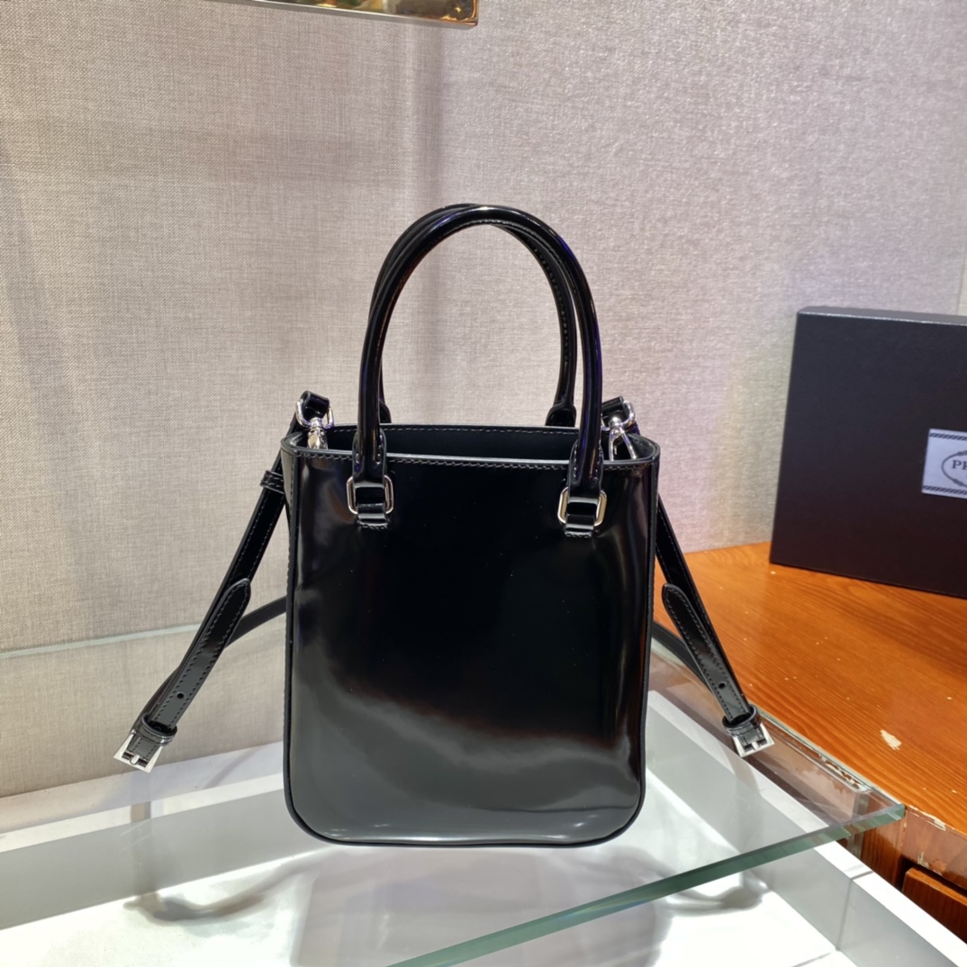 Pra*a small brushed leather tote black 1ba331 15 x 17.5 x 5 cm