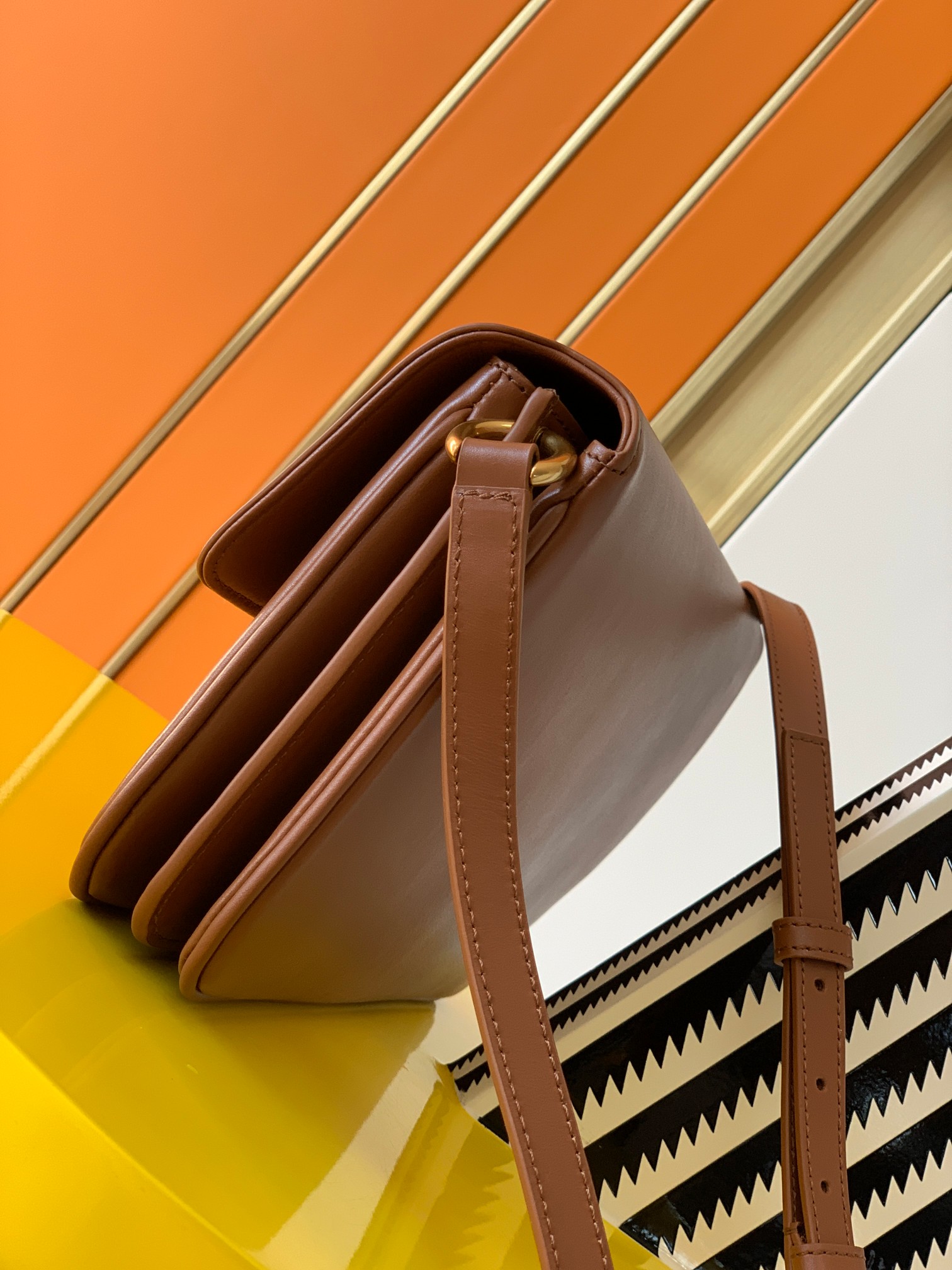 y51 le maillon satchel in smooth leather bR1ck 6497952 24 x 14.5 x 3.5 cm