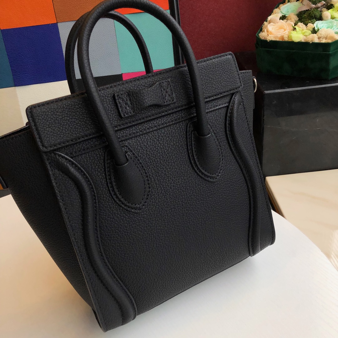 ce1i*e nano lU*gage bag in drummed calfskin black 189243dru 20 x 20 x 10 cm