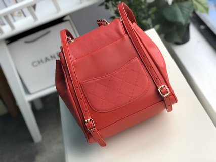 Ch**el business affinity backpack red leather a93748 25 x 24 x 17 cm