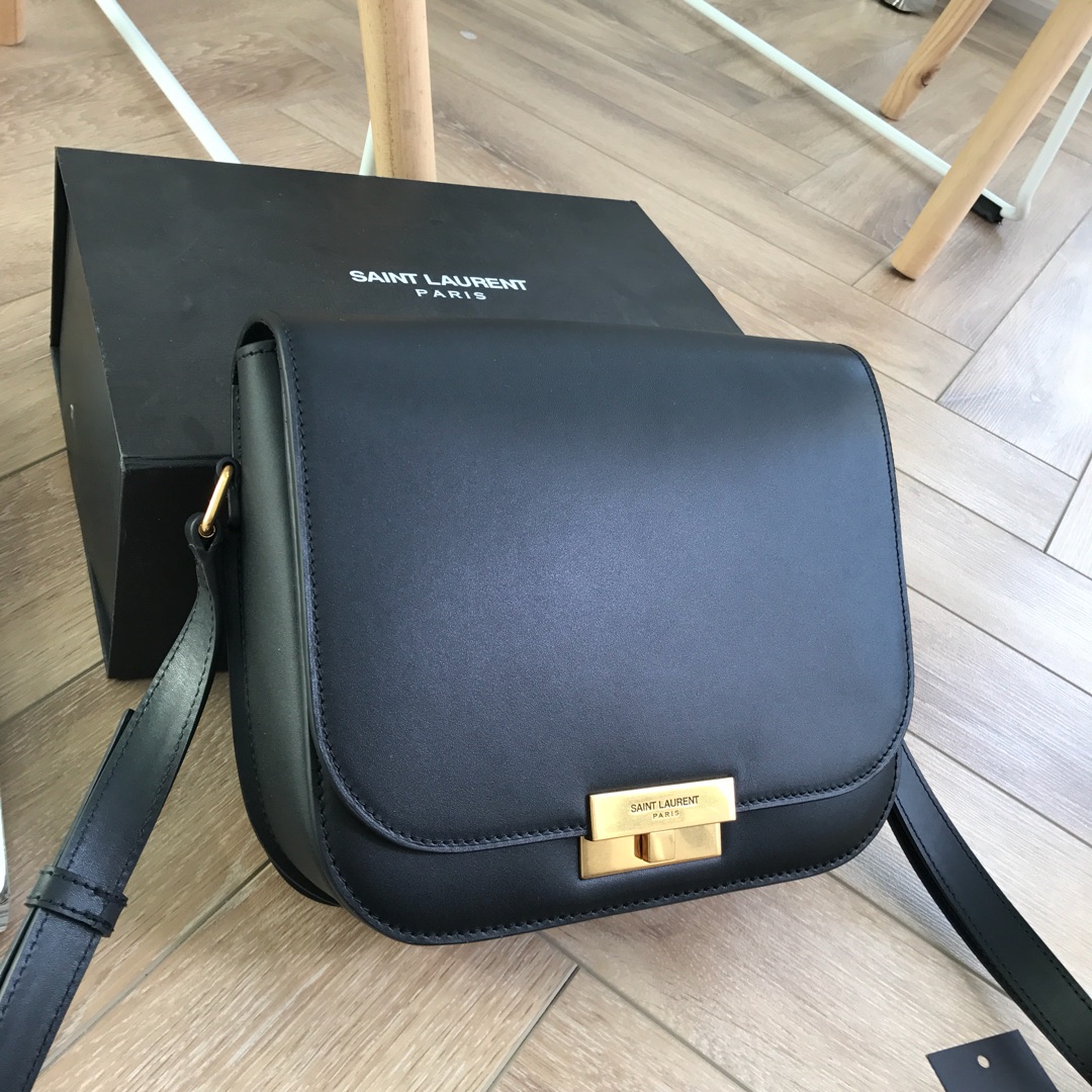 Y51 betty satchel in smooth leather black 25 x 21 x 8 cm