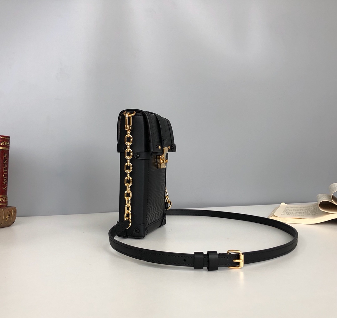 l0vis Vvtt0n vertical trunk pochette epi leather in black m67871 11.0 x 17.5 x 3.5 cm