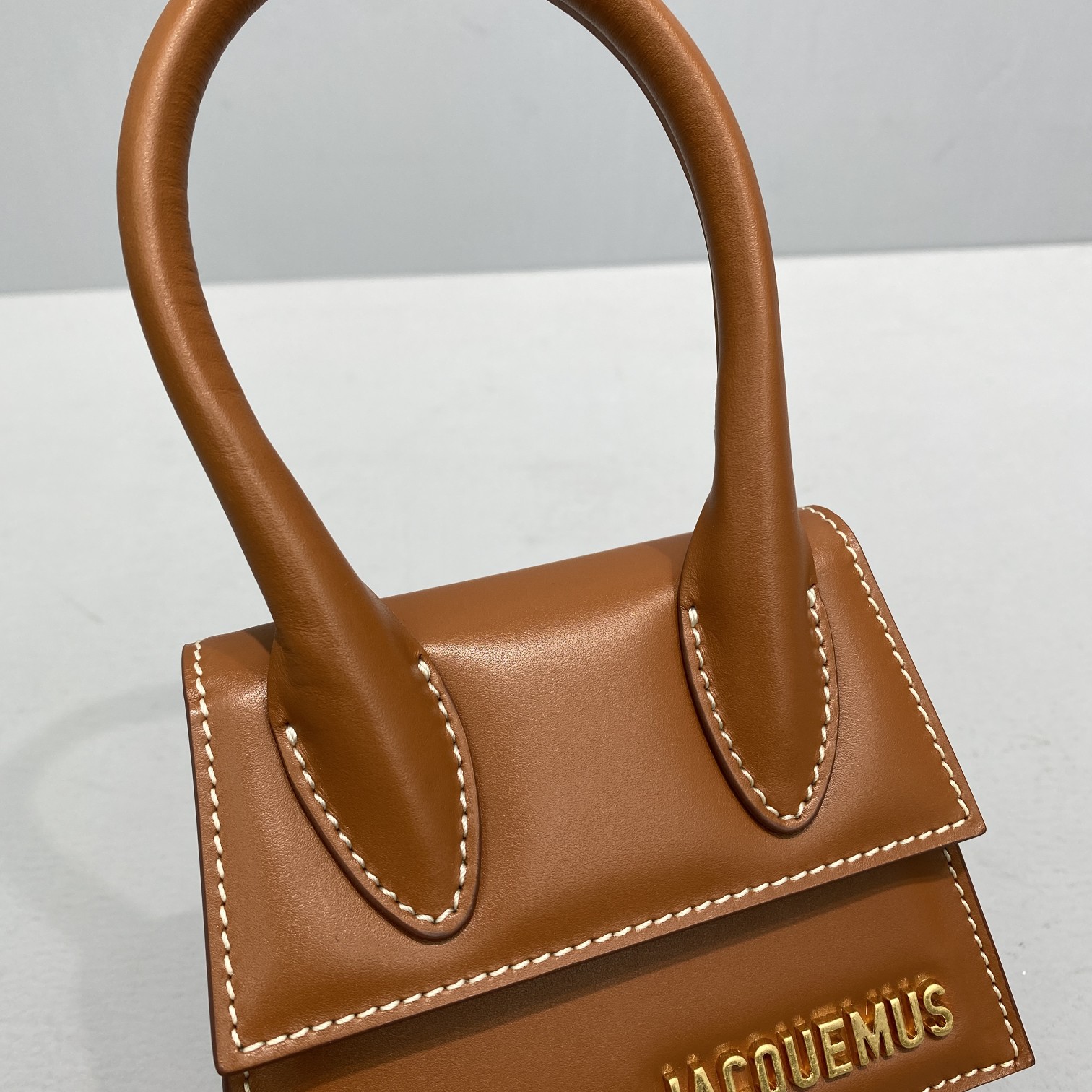 Ja*qvemvs le chiquito mini leather bag dark brown 213ba01 12 x 8 x 5 cm