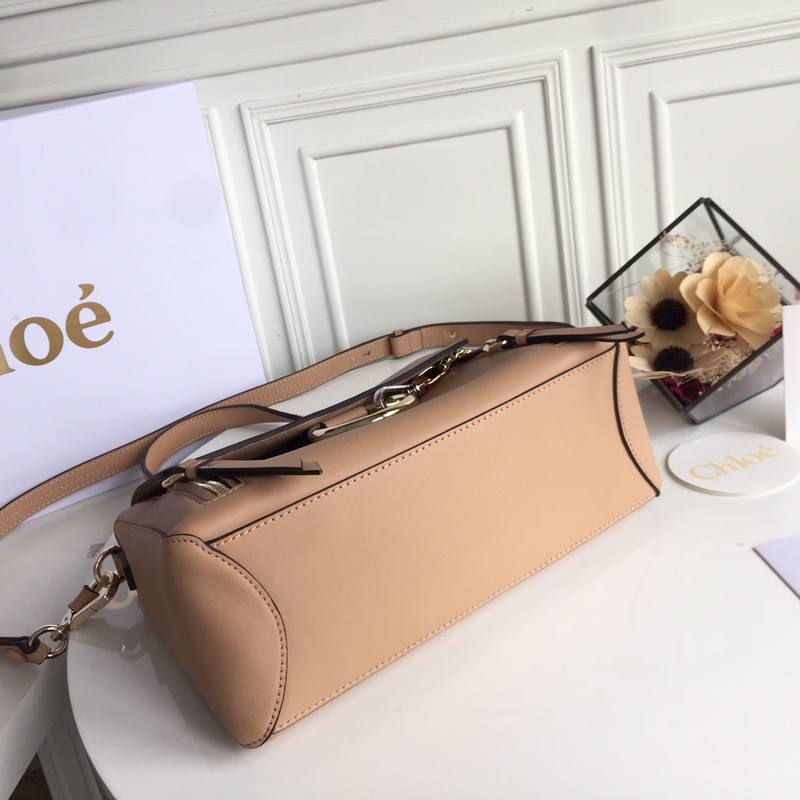 Ch10É medium faye day bag blush nude chc17ws321hgj23w 32.5 x 25 x 13 cm