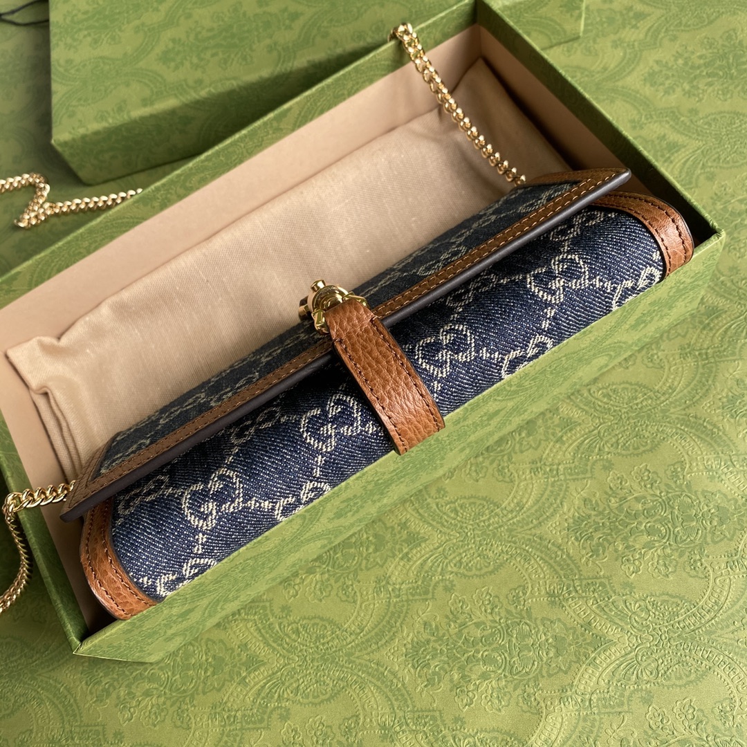 Gvc*1 jackie 1961 chain wallet blue and ivory 652681 19 x 10 x 3.5 cm