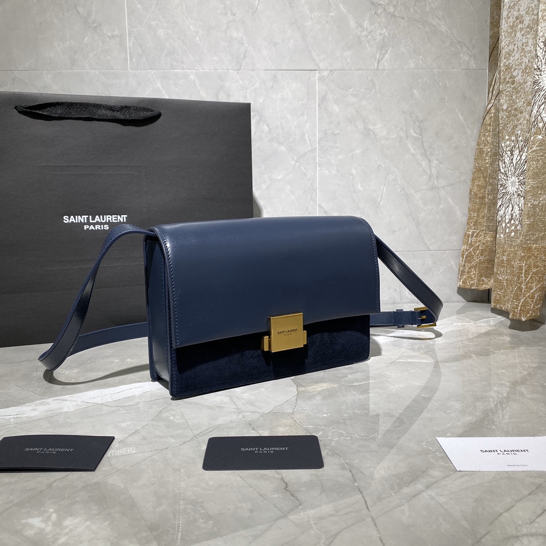 y51 medium bellechasse in leather and suede blue and G01den 482044 24 x 16 x 7 cm