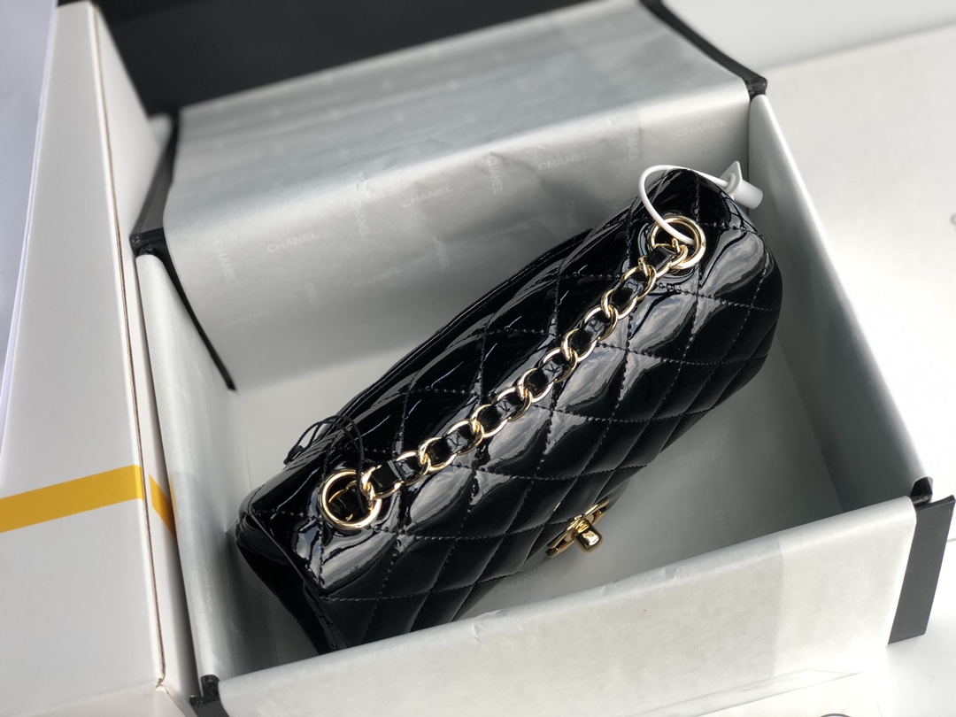 ch**el cf mini patent calfskin & G01den metal black bag 20cm