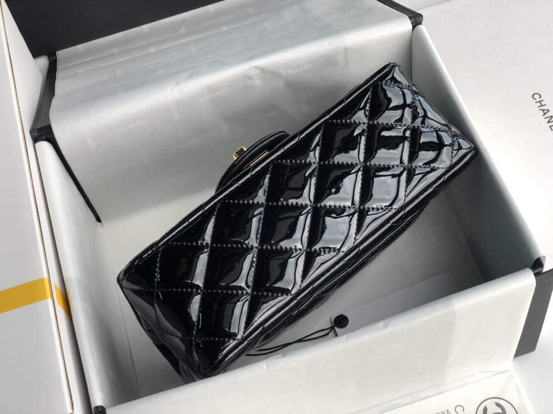ch**el cf mini patent calfskin & G01den metal black bag 20cm