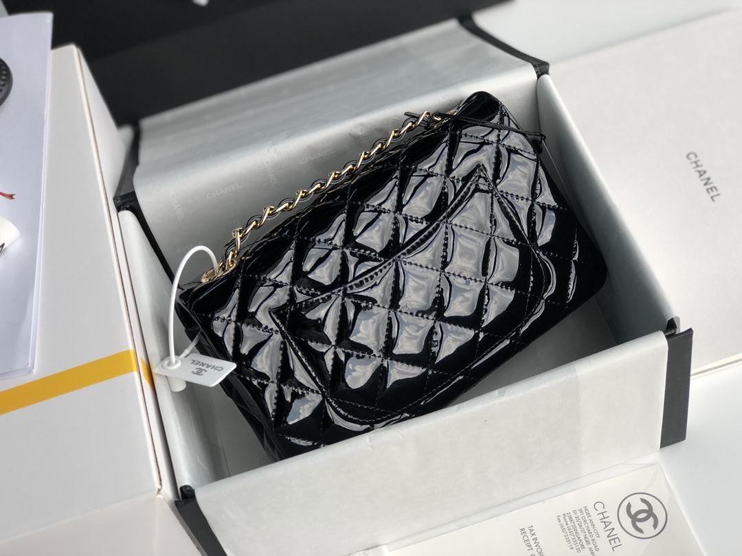 ch**el cf mini patent calfskin & G01den metal black bag 20cm