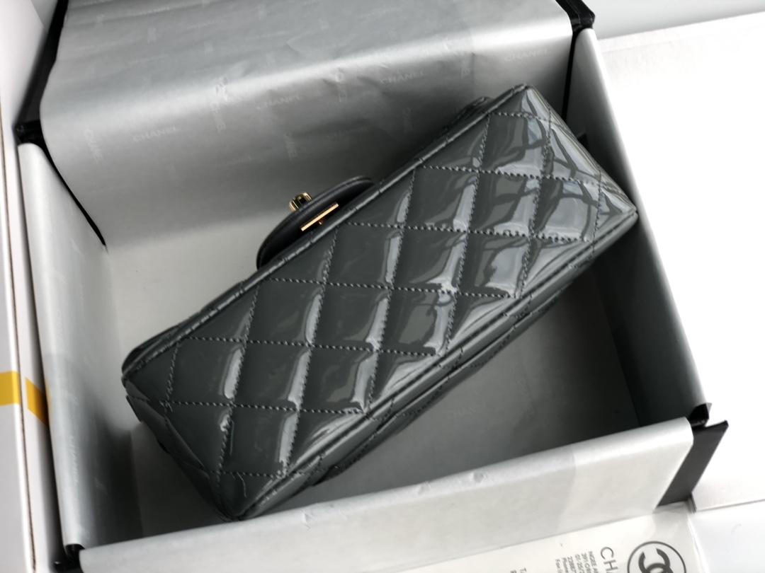 ch**el cf mini patent calfskin & G01den metal grey bag 20cm