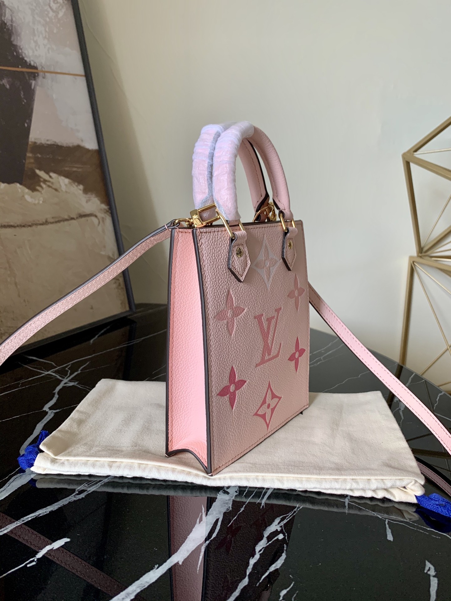 l0vis Vvtt0n petit sac plat rose ballerine m80449 14 x 17 x 5 cm