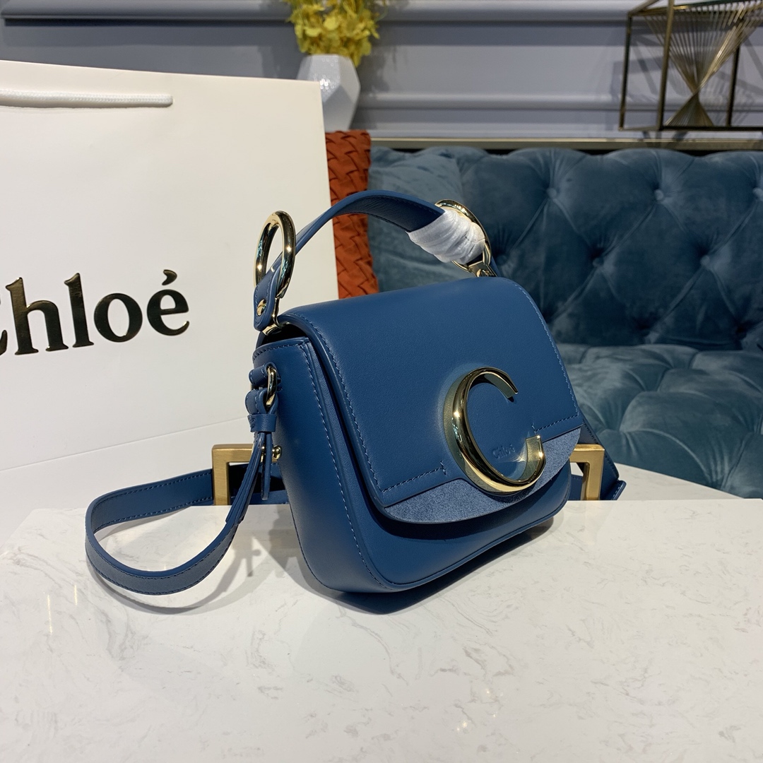 Ch10e mini c bag in shiny & suede calfskin gentle blue chc19us193 16.5 x 5 x 14 cm