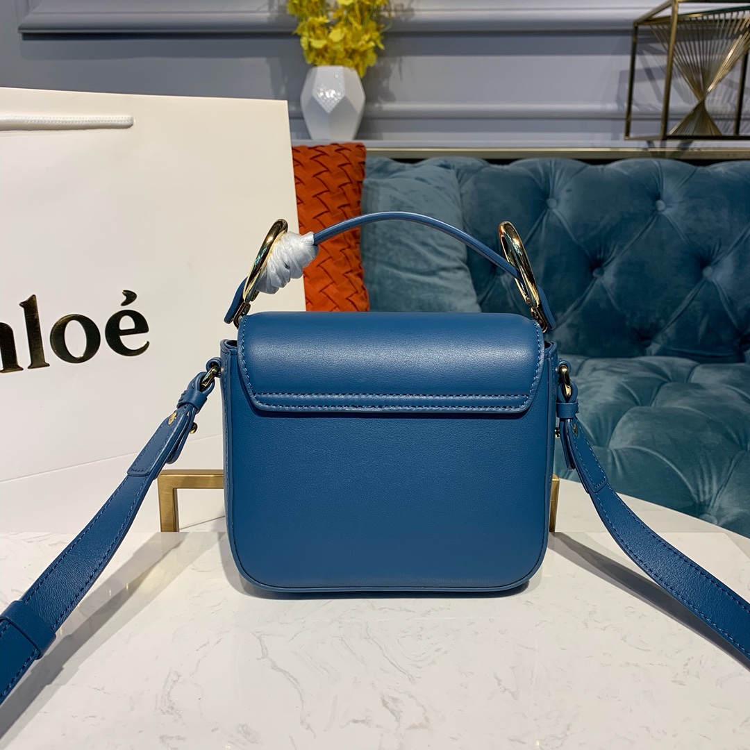 Ch10e mini c bag in shiny & suede calfskin gentle blue chc19us193 16.5 x 5 x 14 cm
