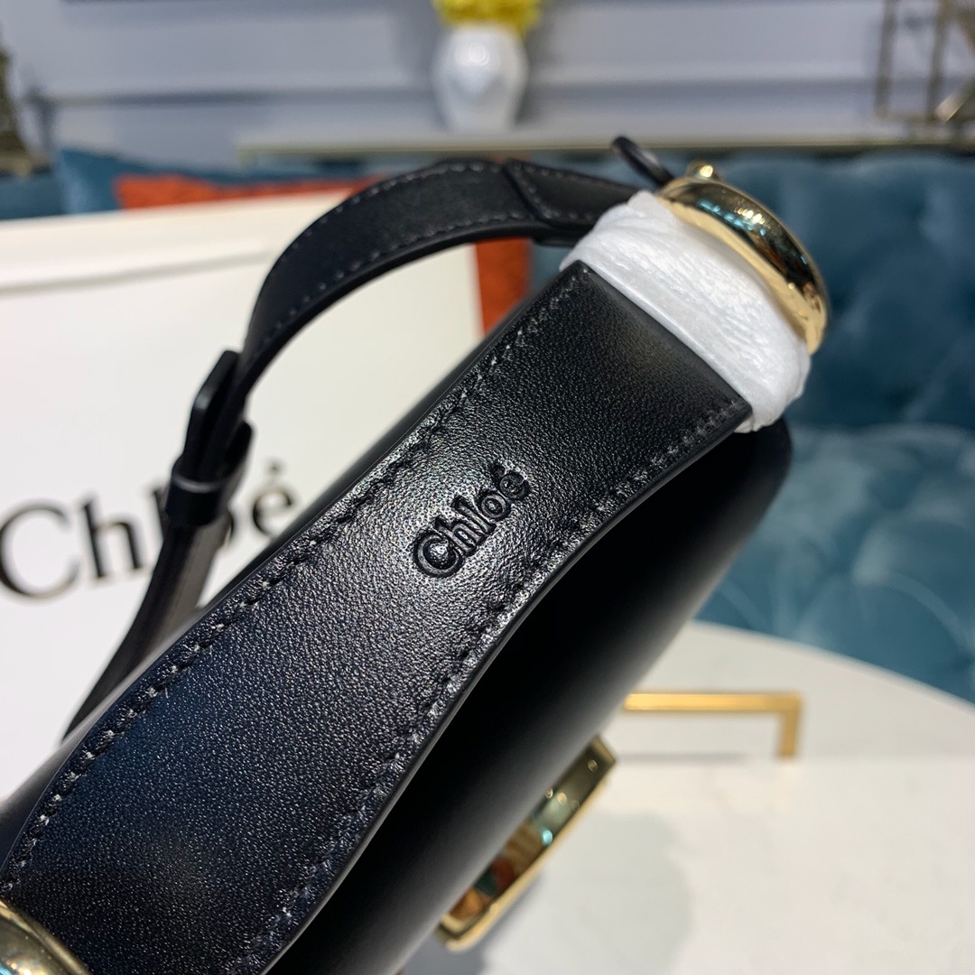 Ch10e mini c bag in shiny & suede calfskin black chc19us193 16.5 x 5 x 14 cm