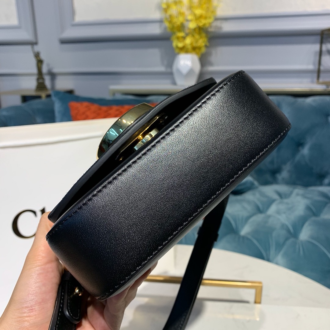 Ch10e mini c bag in shiny & suede calfskin black chc19us193 16.5 x 5 x 14 cm