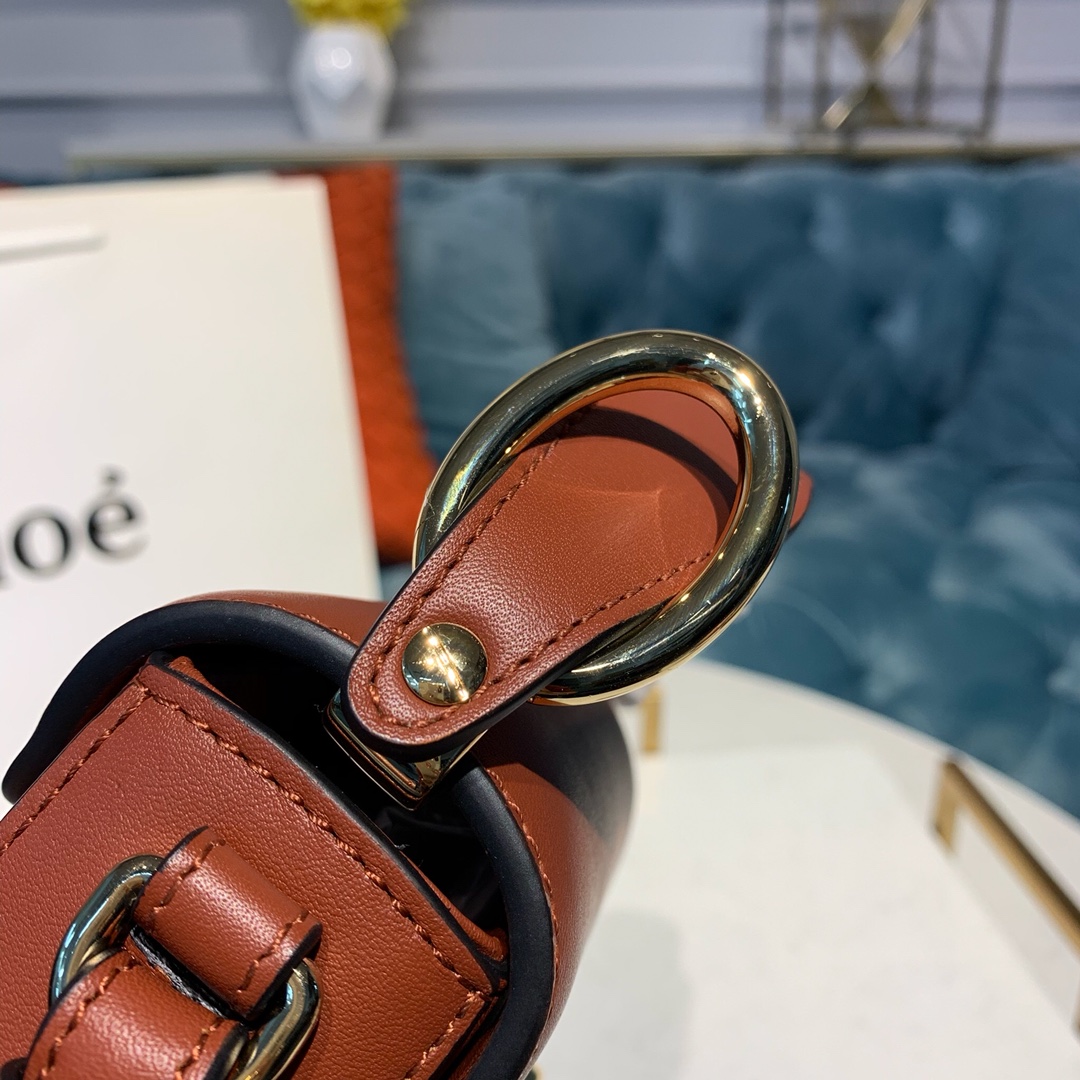 Ch10e mini c bag in shiny & suede calfskin arizona brown chc19us193 16.5 x 5 x 14 cm