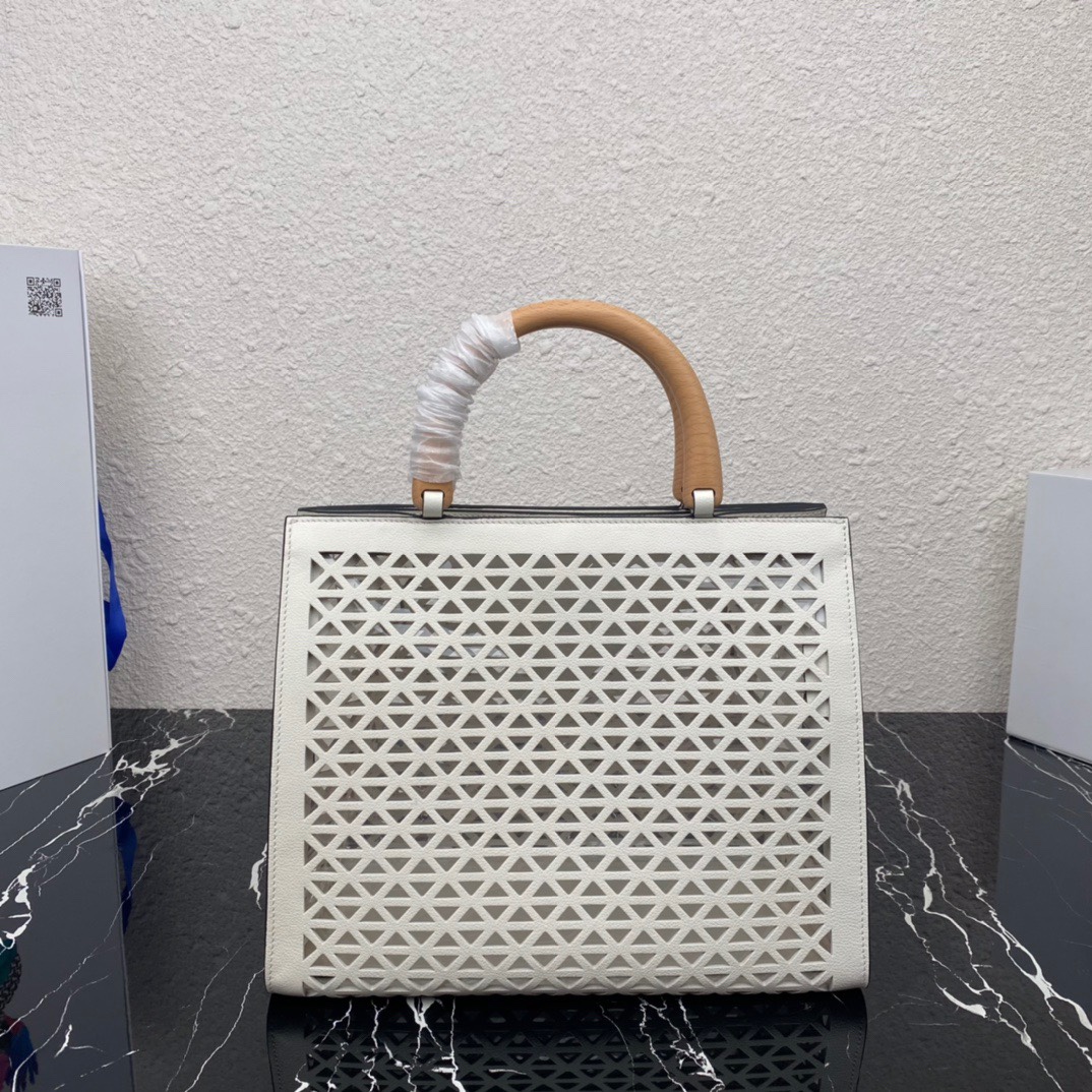 Pra*a tote bag white 24 x 37 x 16cm