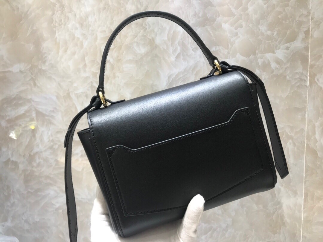 G1uenchy small eden bag black 19 × 14 × 5.5 cm