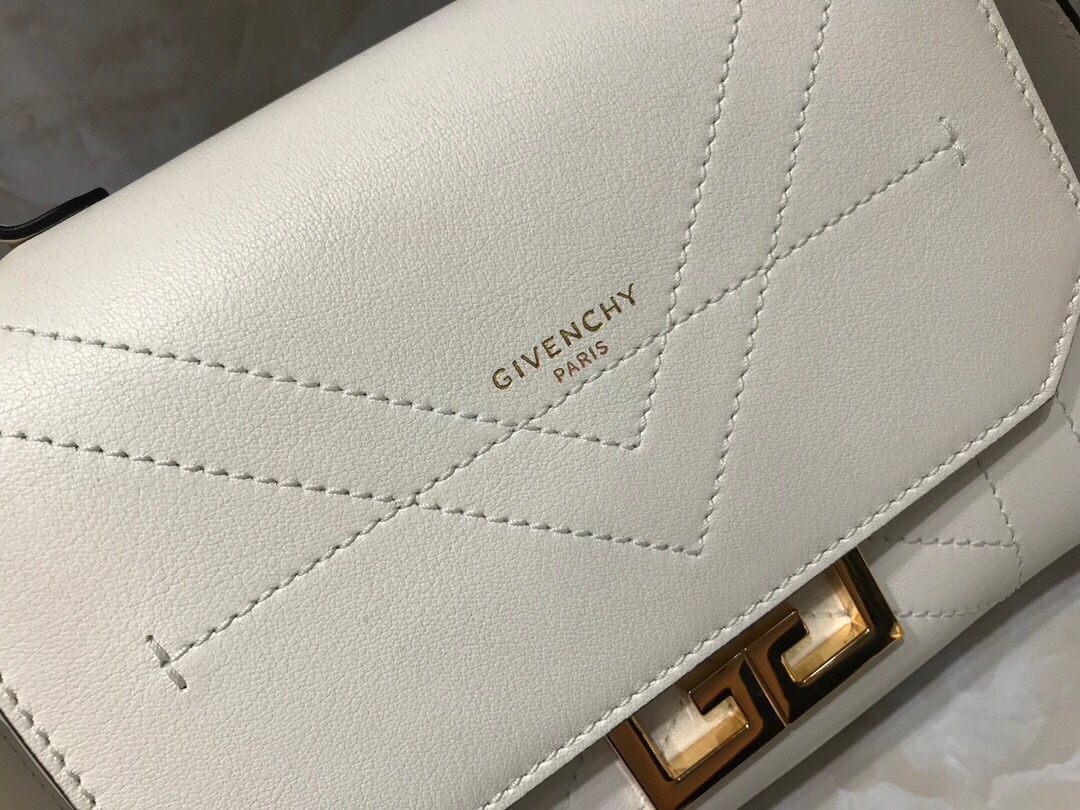 G1uenchy small eden bag white 19 × 14 × 5.5 cm