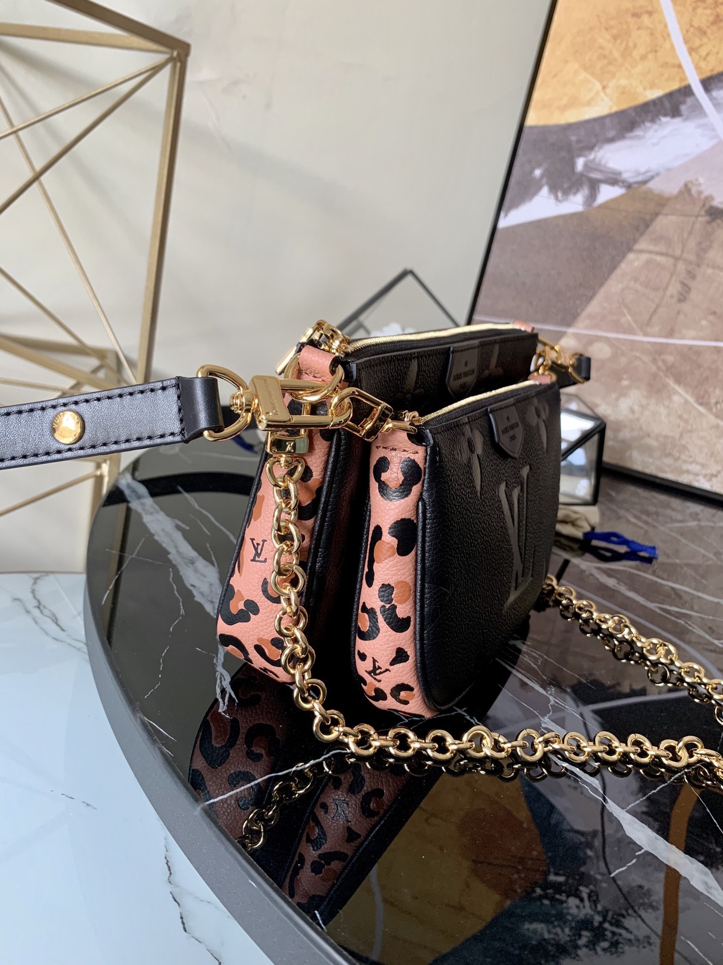 l0vis Vvtt0n multi pochette accessoires monogram empreinte leather noir m58520 23.5 × 13 × 4.5 cm
