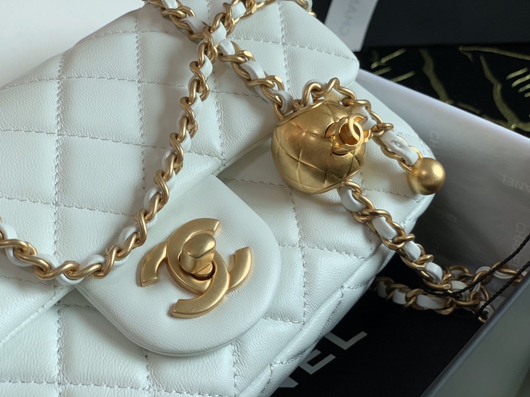 Ch**el charm strap flap bag lambskin white as1787 17 x 20 cm