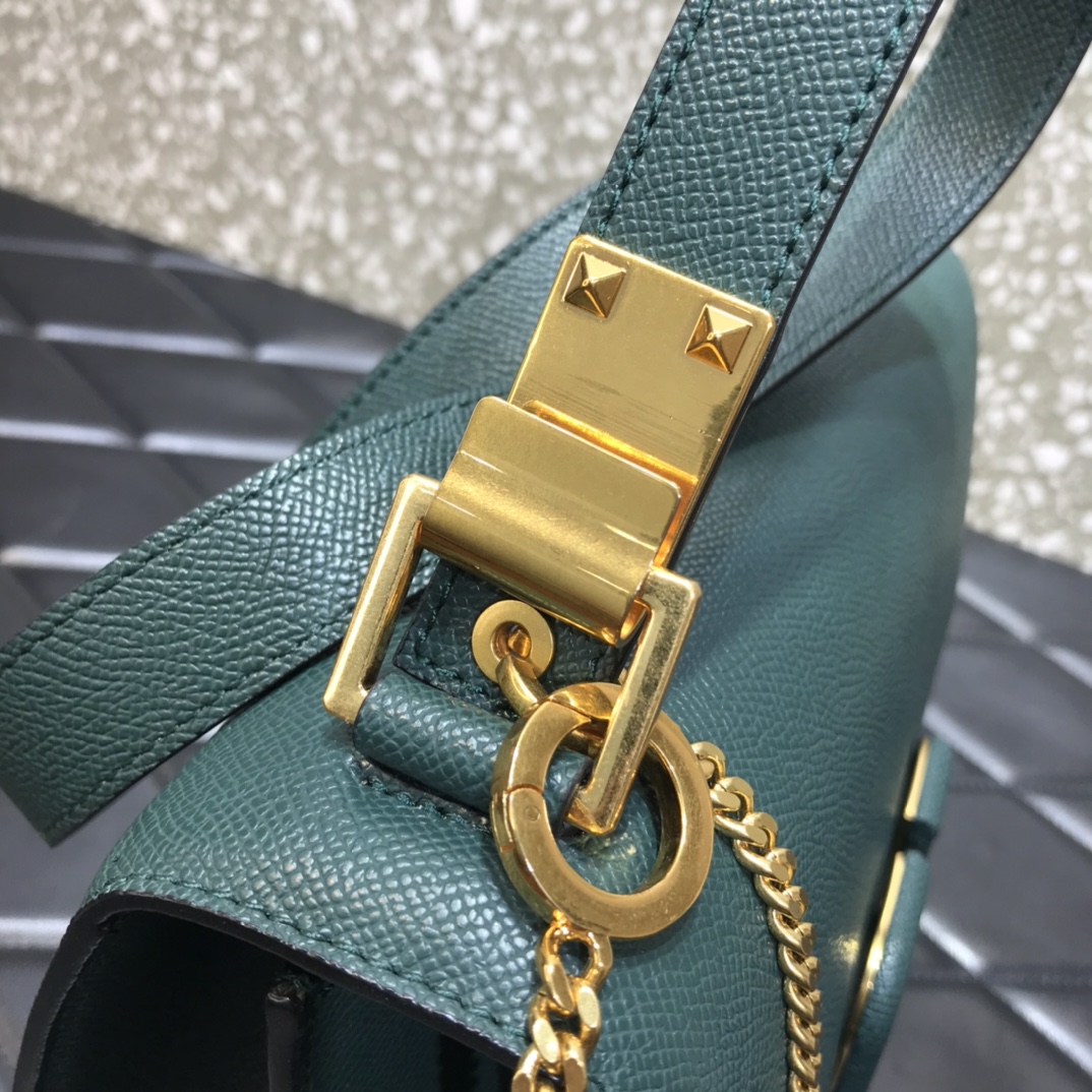 Va1e*ntin0 vsling grainy calfskin shoulder dark green vw2b0f00 22 x 11 x 17 cm