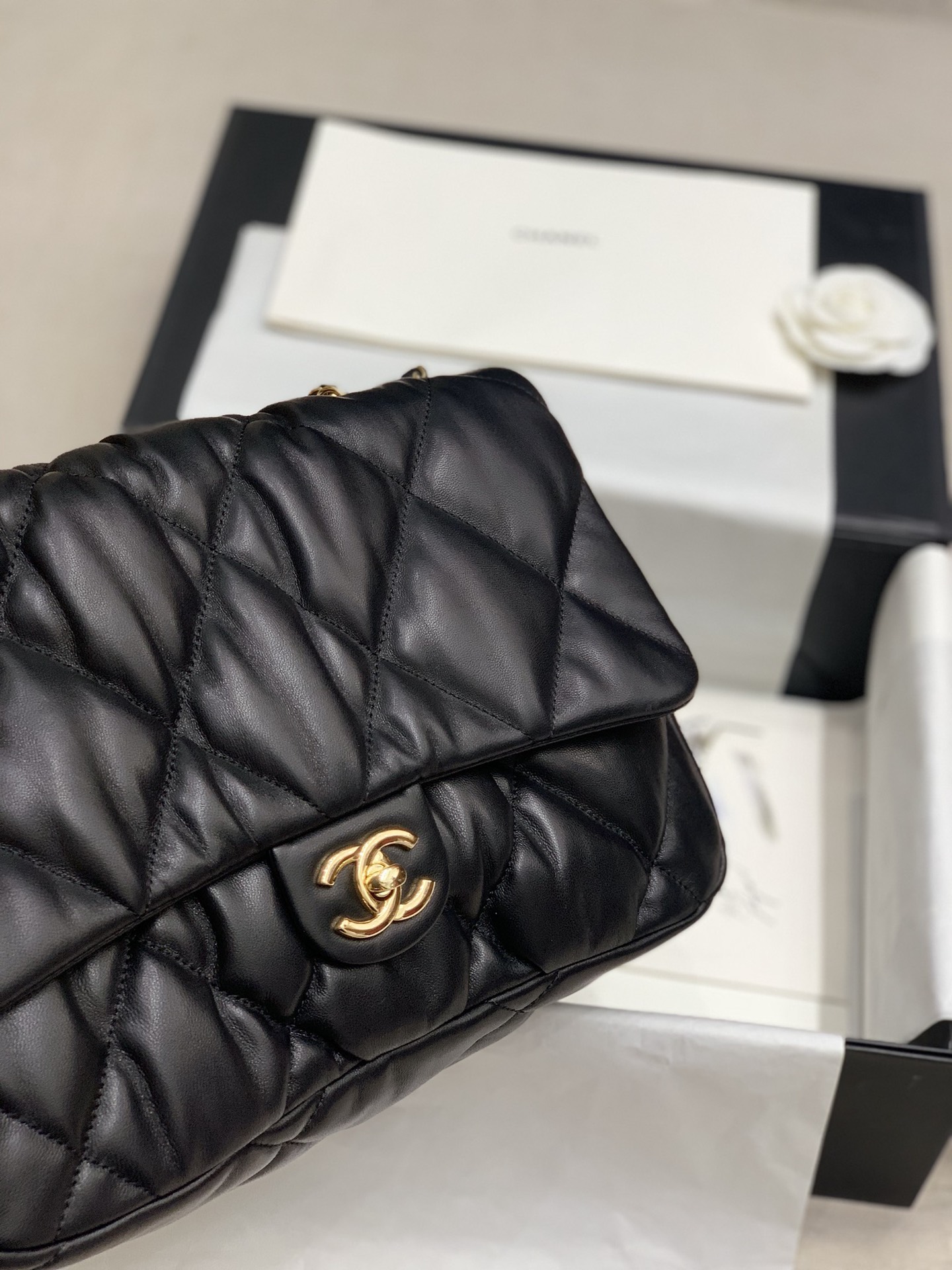 Ch**el large calfskin bubbly flap bag black as2234 29.5 x 20 x 12.5 cm