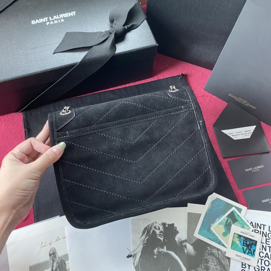 Y51 baby niki in suede and smooth leather black metal 4988941 22 cm